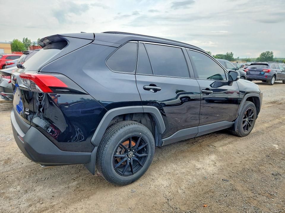 Photo 3 from auction – 2021 TOYOTA RAV4 with VIN 2T3B1RFV9MC245427