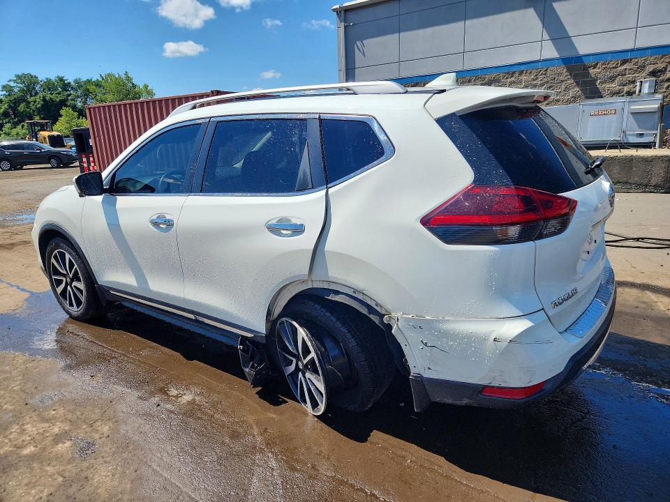 Photo 2 from auction – 2019 NISSAN ROGUE with VIN 5N1AT2MV2KC815679
