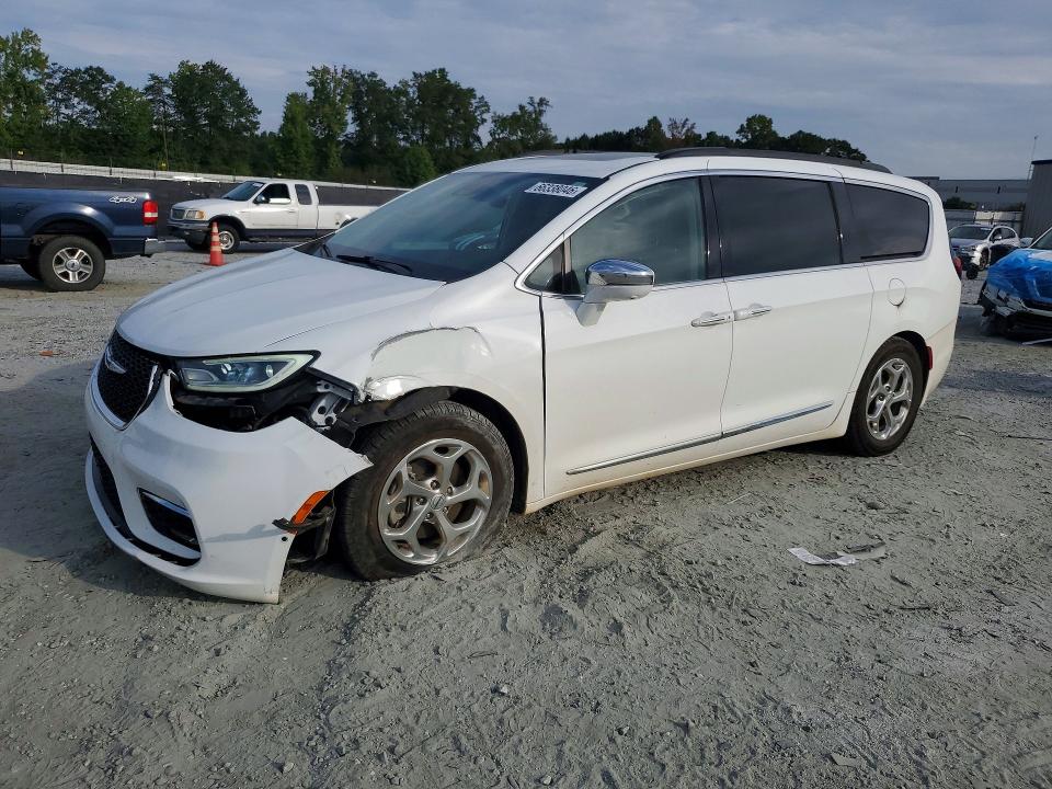 CHRYSLER PACIFICA 2022 with VIN 2C4RC1GG1NR110415 - Photo from auction