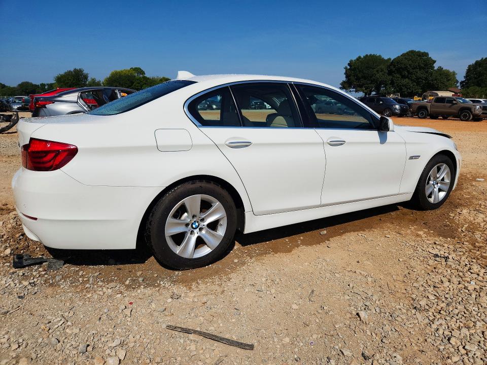 Photo 3 from auction – 2013 BMW 528 with VIN WBAXG5C51DD229300