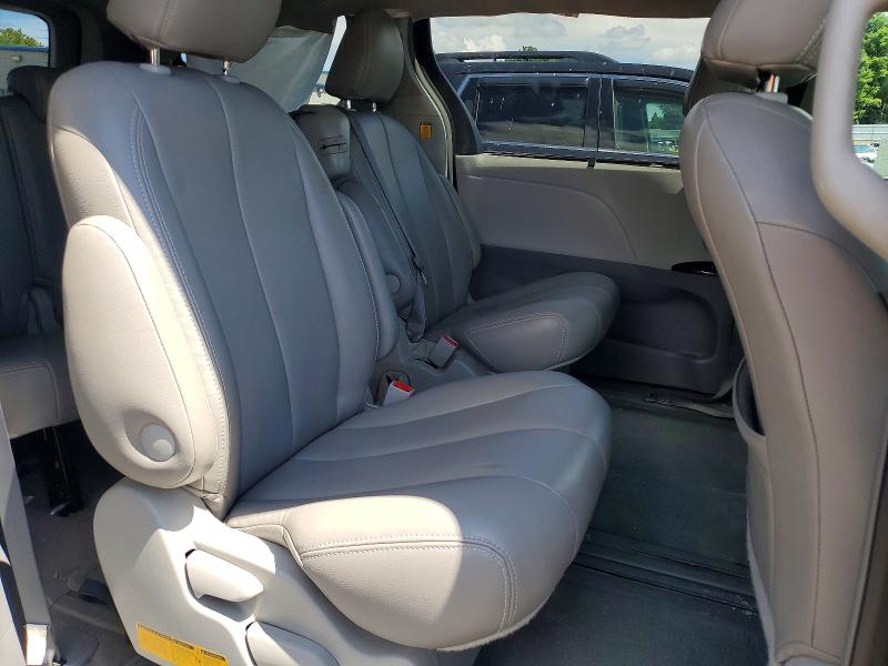 Photo 11 from auction – 2011 TOYOTA SIENNA with VIN 5TDKK3DC3BS083769