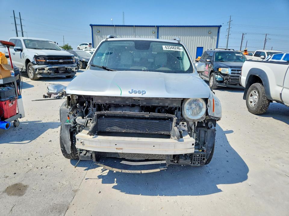 Photo 5 from auction – 2016 JEEP RENEGADE with VIN ZACCJADT2GPD61156