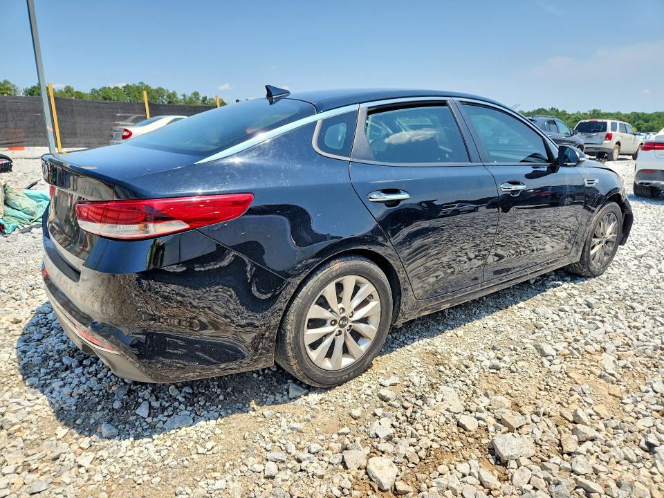 Photo 3 from auction – 2016 KIA OPTIMA with VIN 5XXGT4L3XGG044972