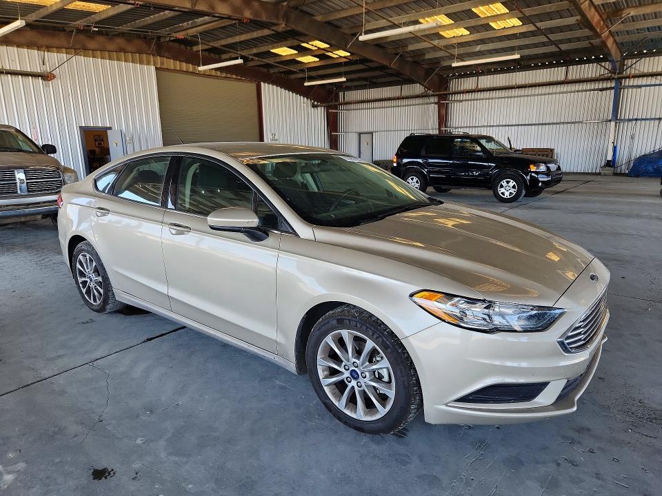 Photo 4 from auction – 2017 FORD FUSION with VIN 3FA6P0HD0HR275737