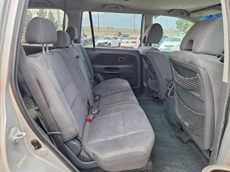Photo 11 from auction – 2006 HONDA PILOT with VIN 2HKYF18436H516329