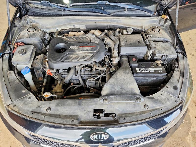 Photo 11 from auction – 2017 KIA OPTIMA with VIN 5XXGW4L28HG159702