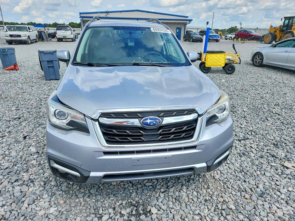 Photo 5 from auction – 2018 SUBARU FORESTER with VIN JF2SJARC2JH405595