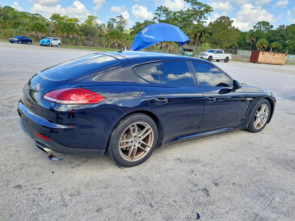 Photo 3 from auction – 2014 PORSCHE PANAMERA with VIN WP0AA2A74EL010450