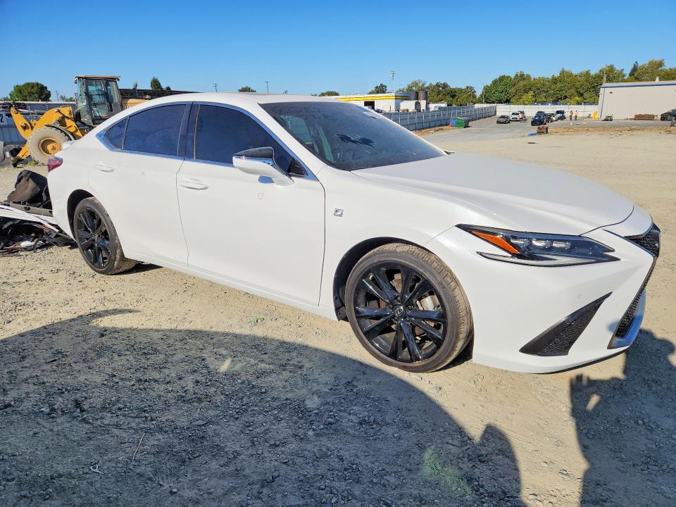 Photo 4 from auction – 2022 LEXUS ES 300H with VIN 58AGA1C17NU020837