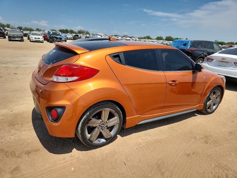 Photo 3 from auction – 2014 HYUNDAI VELOSTER with VIN KMHTC6AE9EU209976