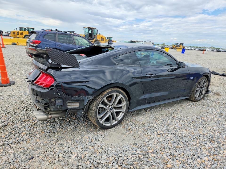 Photo 3 from auction – 2022 FORD MUSTANG with VIN 1FA6P8CFXN5128640