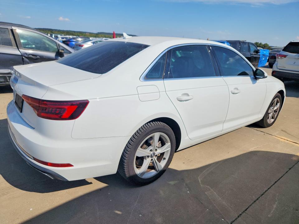 Photo 3 from auction – 2019 AUDI A4 with VIN WAUGMAF47KN011793