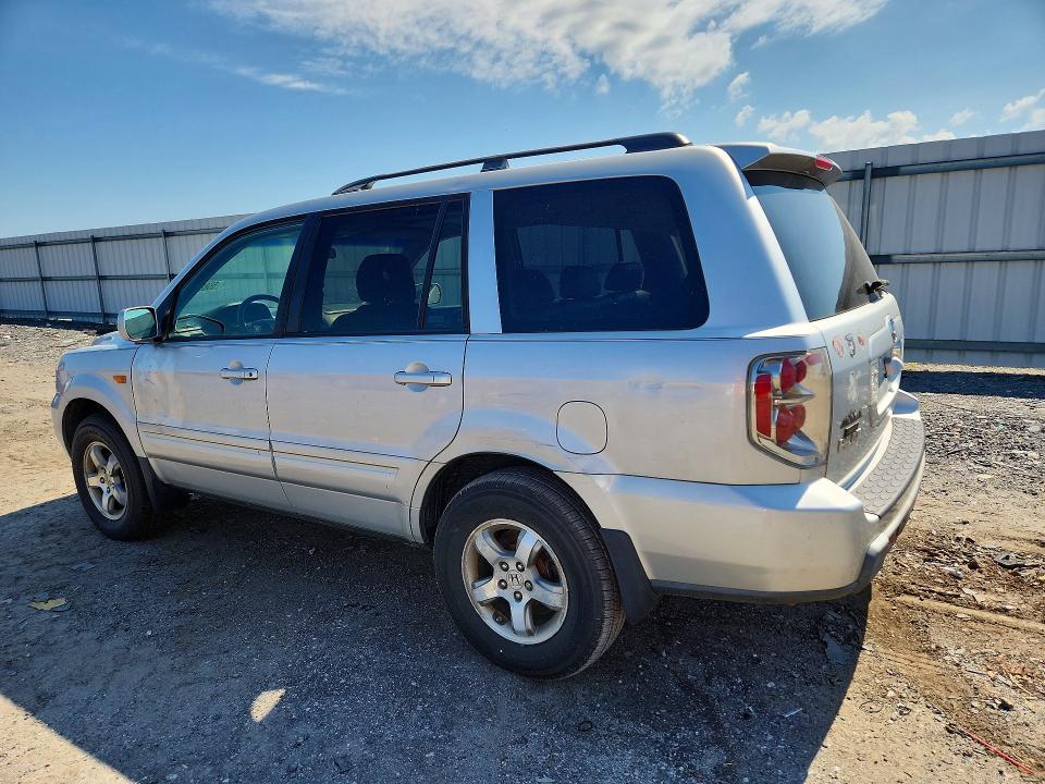 Photo 2 from auction – 2008 HONDA PILOT with VIN 5FNYF28738B030556
