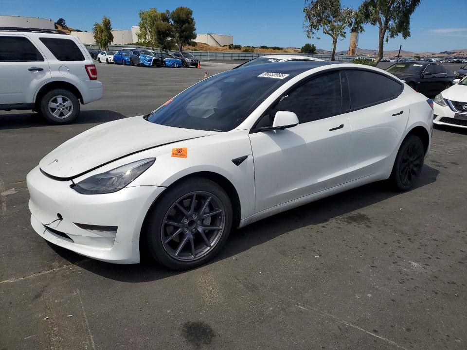 TESLA MODEL 3 2023 с VIN 5YJ3E1EA4PF590172 - Фото с аукциона