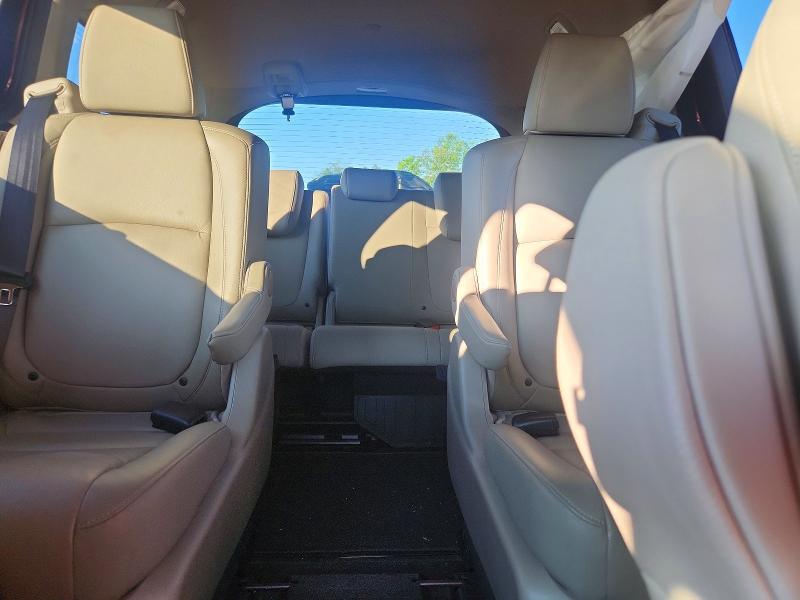 Photo 10 from auction – 2018 HONDA ODYSSEY with VIN 5FNRL6H74JB065116