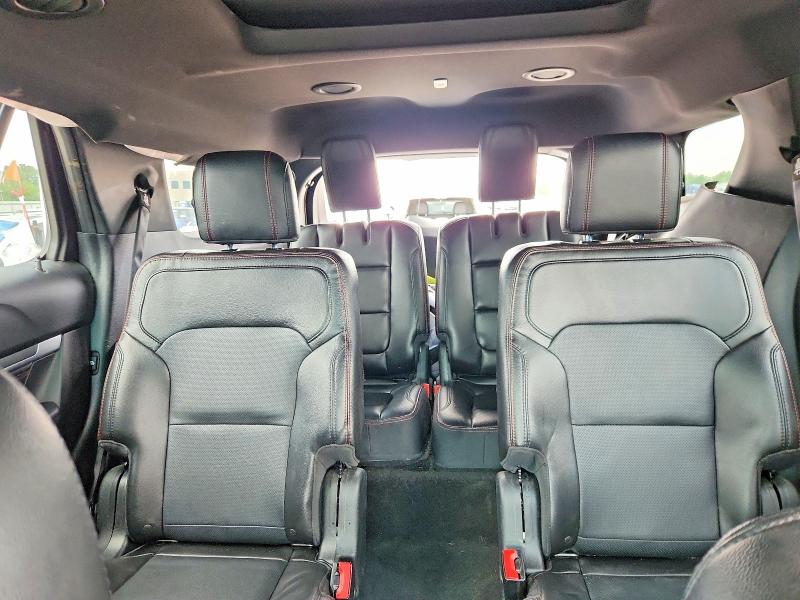 Photo 10 from auction – 2018 FORD EXPLORER with VIN 1FM5K8GT6JGB65313