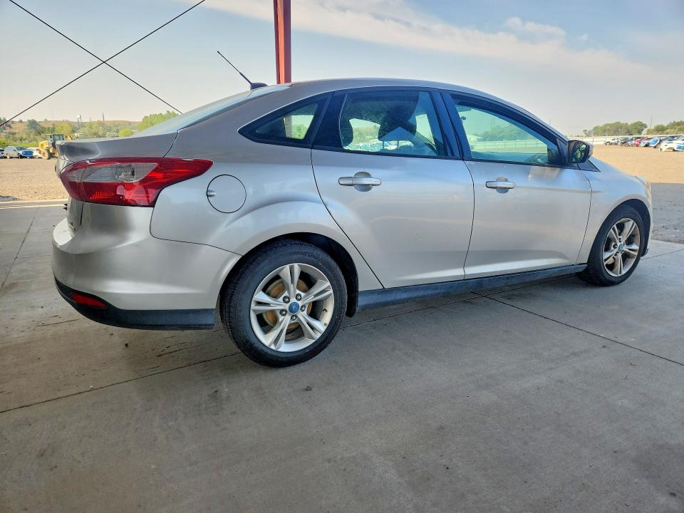 Photo 3 from auction – 2013 FORD FOCUS with VIN 1FADP3F25DL355103