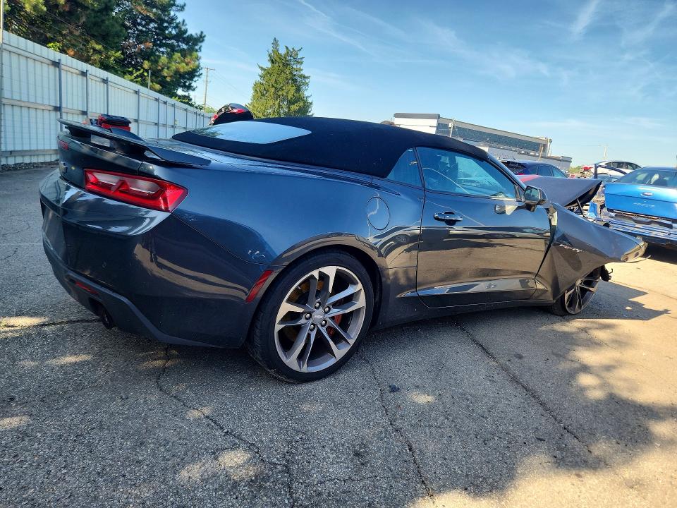Photo 3 from auction – 2017 CHEVROLET CAMARO with VIN 1G1FH3D7XH0144140