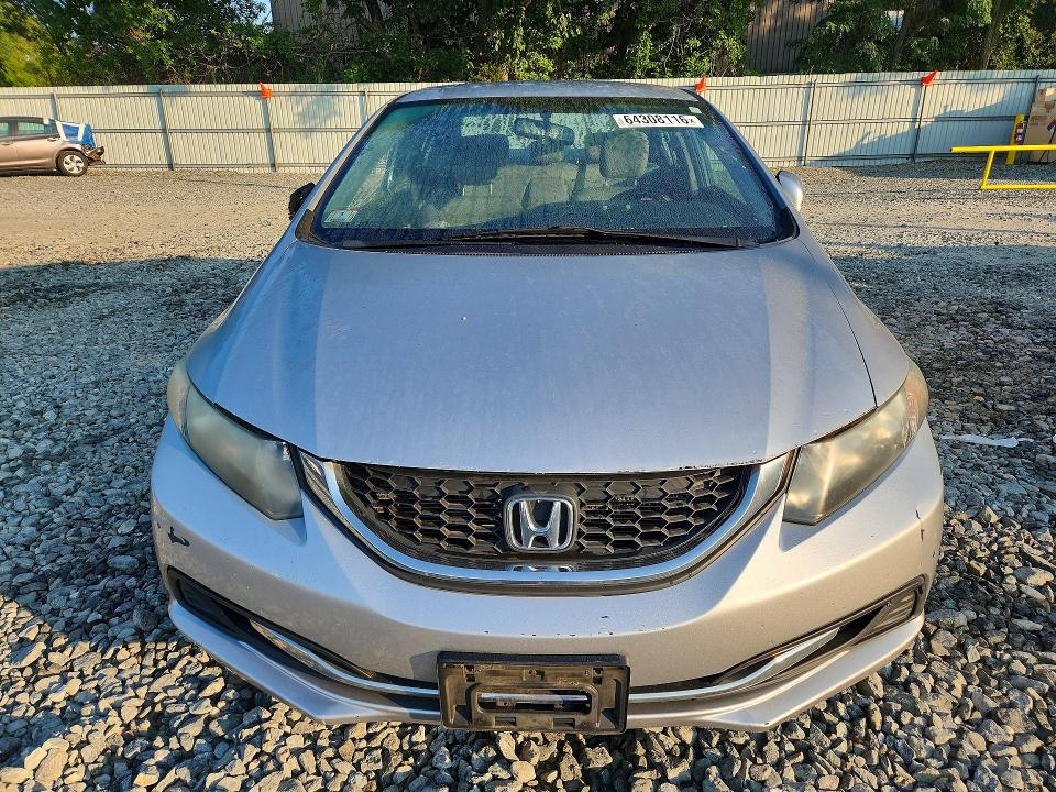 Photo 5 from auction – 2015 HONDA CIVIC with VIN 19XFB2F50FE245321