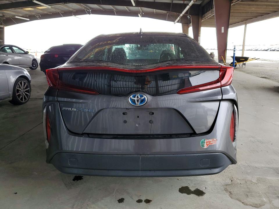 Photo 6 from auction – 2017 TOYOTA PRIUS PRIME with VIN JTDKARFP5H3050935