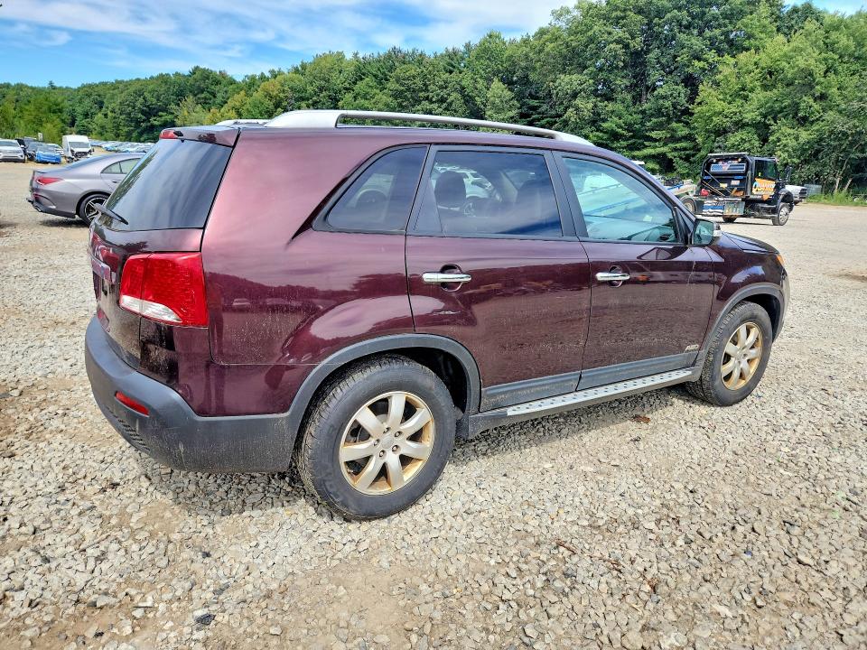 Photo 3 from auction – 2012 KIA SORENTO with VIN 5XYKTCA64CG278287