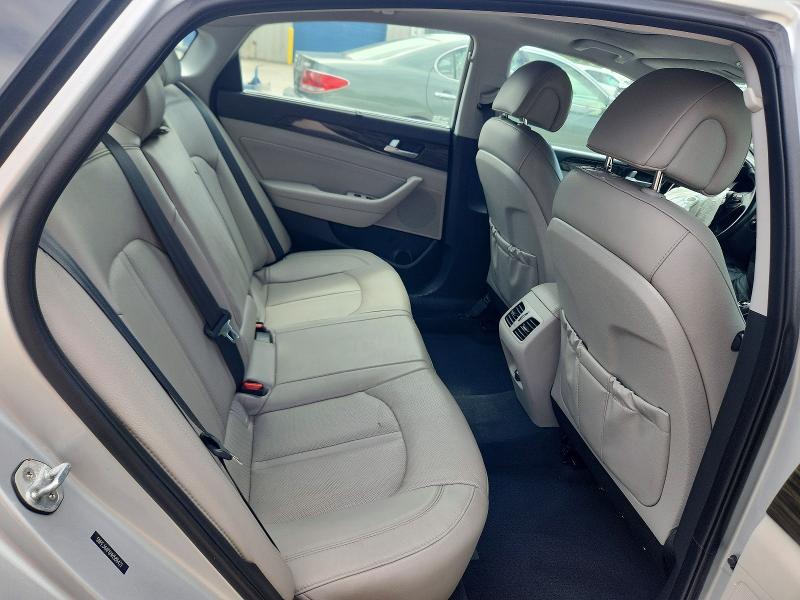 Photo 10 from auction – 2017 HYUNDAI SONATA with VIN 5NPE34AF6HH586421