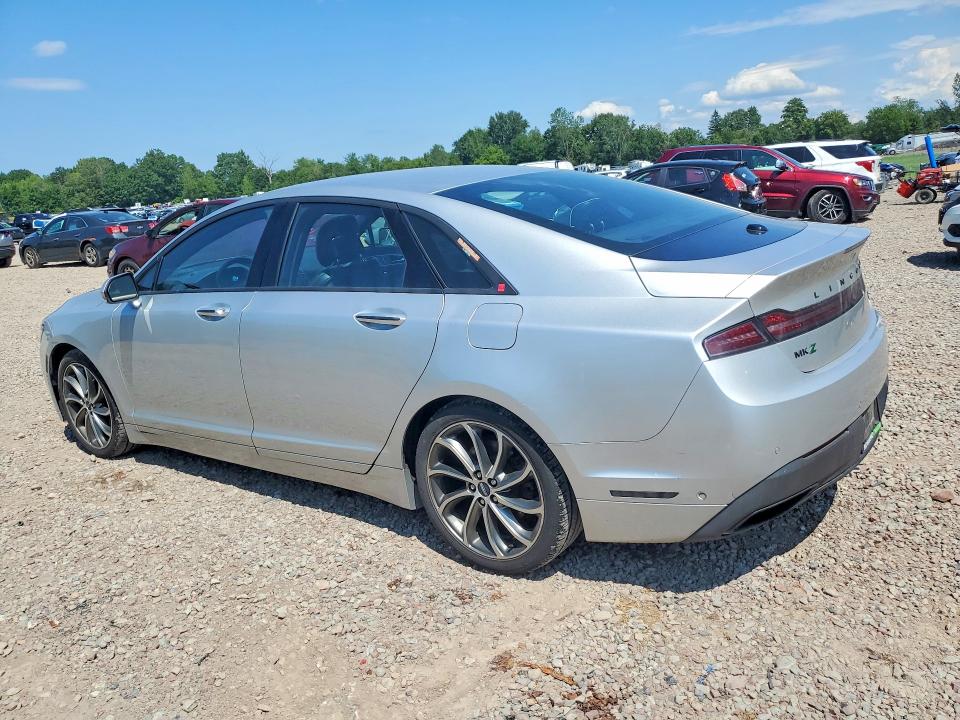 Photo 2 from auction – 2017 LINCOLN MKZ with VIN 3LN6L5FC4HR631292