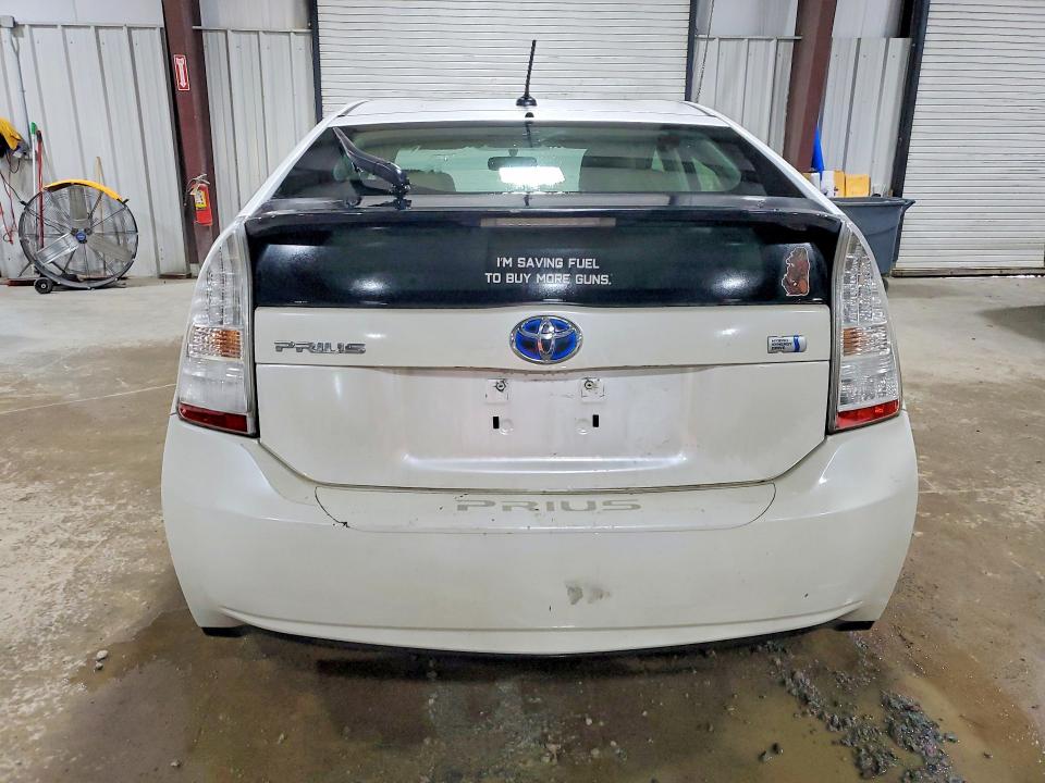 Photo 6 from auction – 2011 TOYOTA PRIUS with VIN JTDKN3DUXB0306148