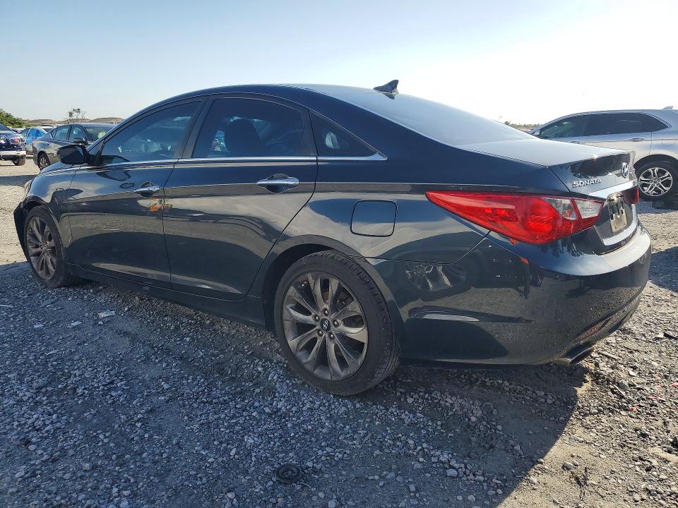 Photo 2 from auction – 2011 HYUNDAI SONATA with VIN 5NPEC4AB8BH315669