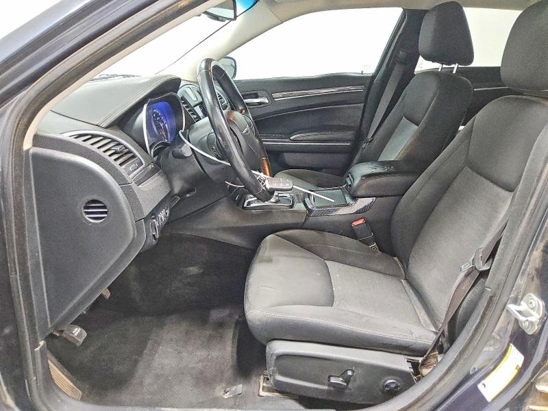 Photo 7 from auction – 2018 CHRYSLER 300 with VIN 2C3CCAAG7JH331780