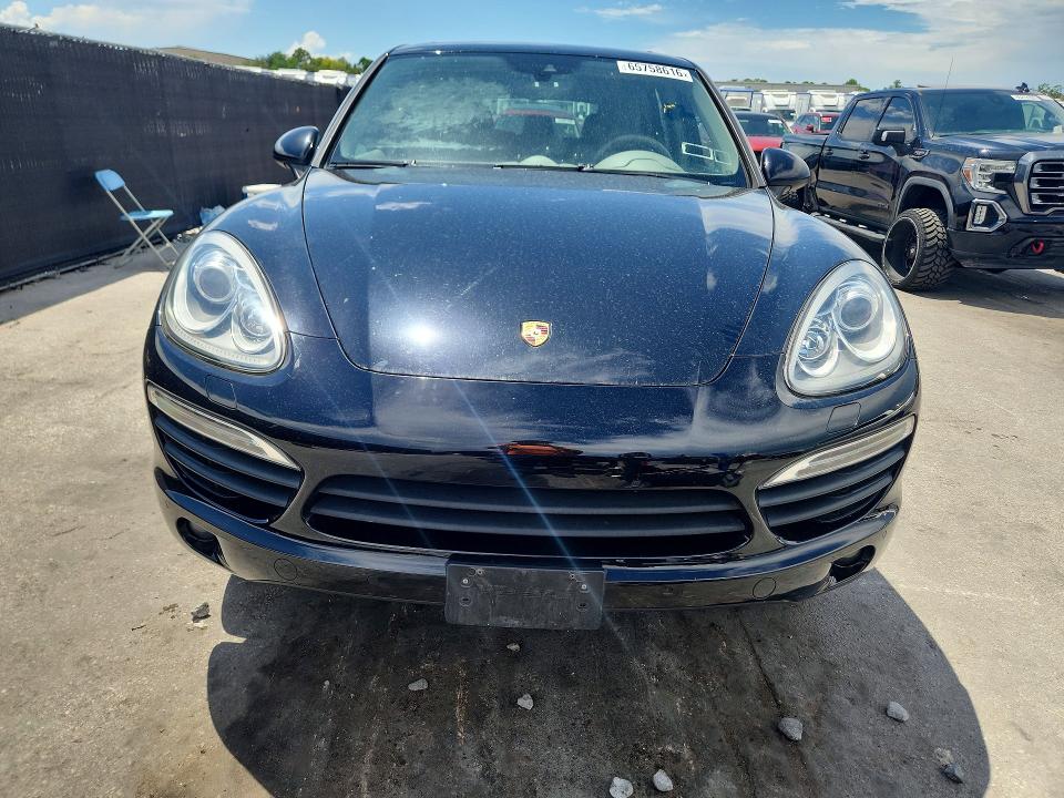 Photo 5 from auction – 2014 PORSCHE CAYENNE with VIN WP1AE2A21ELA50377
