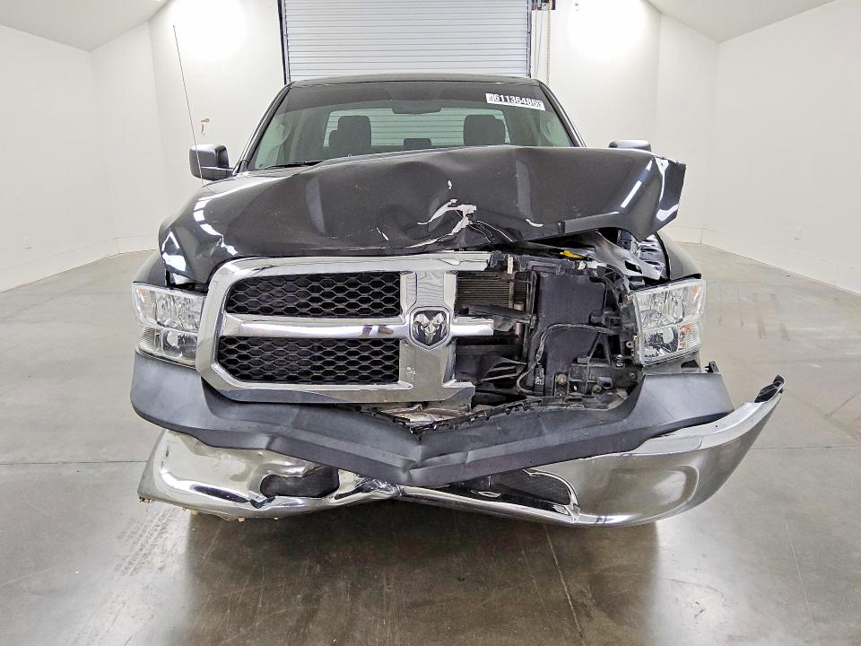 Photo 5 from auction – 2018 RAM 1500 with VIN 1C6RR6FG2JS340090