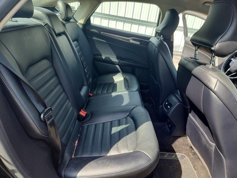 Photo 10 from auction – 2018 FORD FUSION with VIN 3FA6P0LU3JR147795
