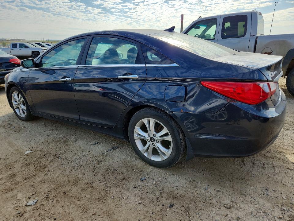 Photo 2 from auction – 2011 HYUNDAI SONATA with VIN 5NPEC4AC7BH286562