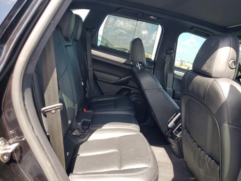 Photo 11 from auction – 2013 PORSCHE CAYENNE with VIN WP1AD2A29DLA79269