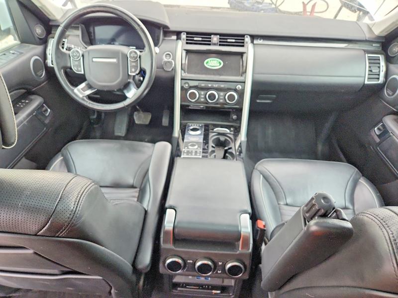 Photo 8 from auction – 2018 LAND ROVER DISCOVERY with VIN SALRT2RV3JA057421
