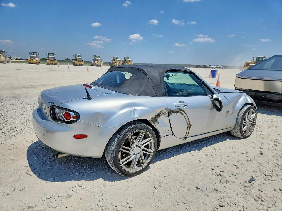 Photo 3 from auction – 2008 MAZDA MX-5 MIATA with VIN JM1NC25F080148389
