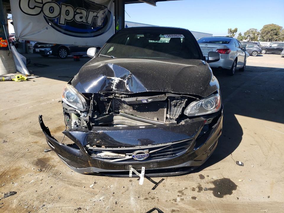 Photo 5 from auction – 2015 VOLVO S60 with VIN YV1902TS5F2334645