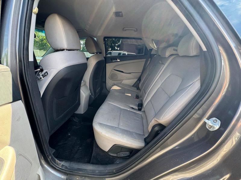 Photo 10 from auction – 2020 HYUNDAI TUCSON with VIN KM8J2CA45LU136795