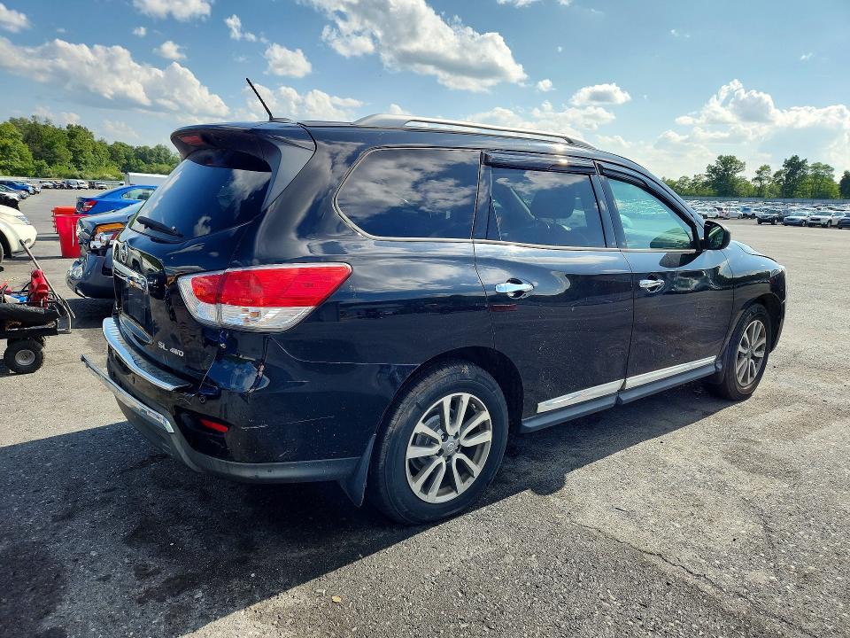 Photo 3 from auction – 2015 NISSAN PATHFINDER with VIN 5N1AR2MM6FC632314