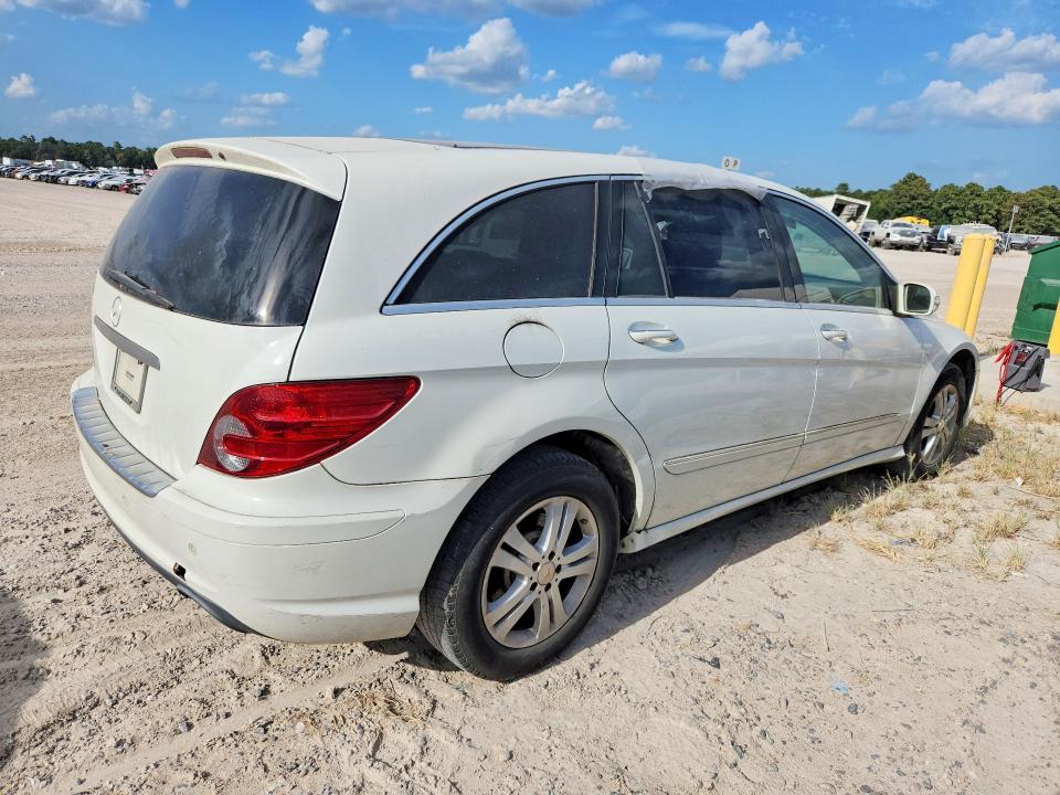 Photo 3 from auction – 2008 MERCEDES-BENZ R with VIN 4JGCB56E68A064326
