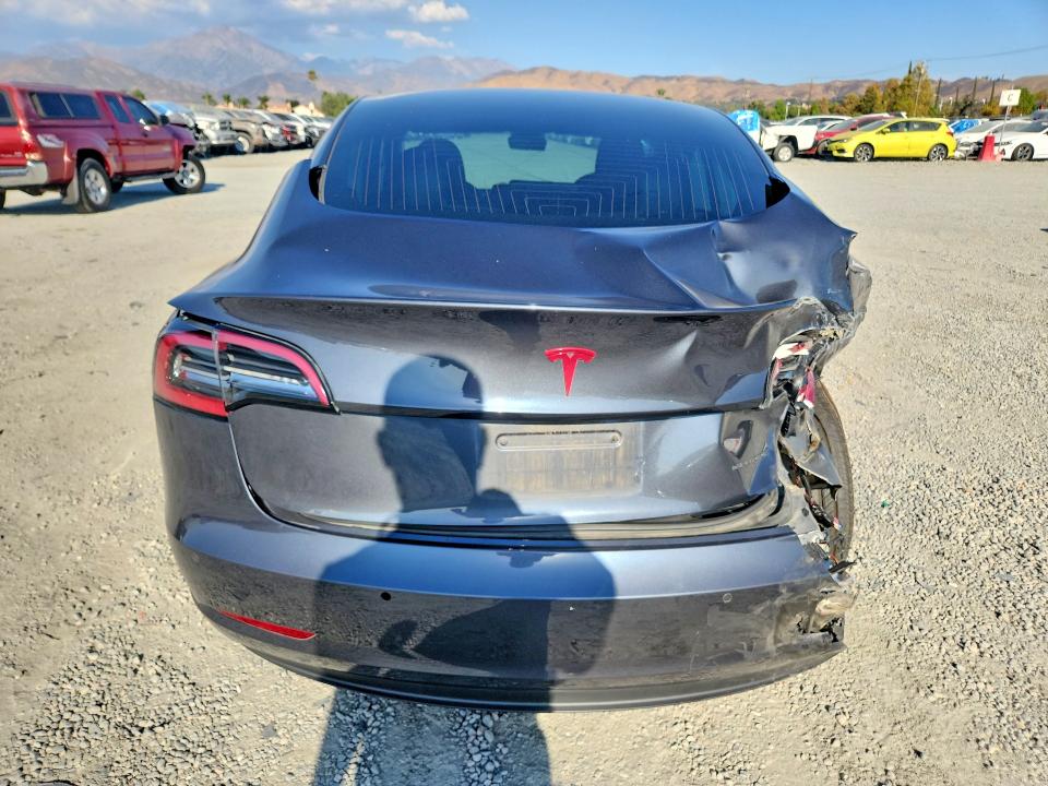 Photo 6 from auction – 2019 TESLA MODEL 3 with VIN 5YJ3E1EBXKF521570