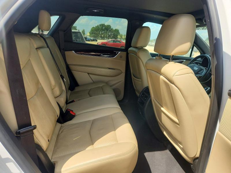Photo 11 from auction – 2017 CADILLAC XT5 with VIN 1GYKNBRS9HZ152483