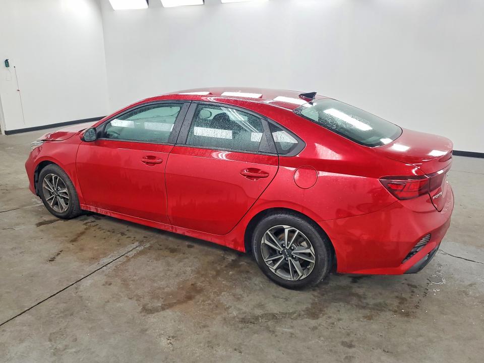 Photo 2 from auction – 2023 KIA FORTE with VIN 3KPF24AD2PE571195