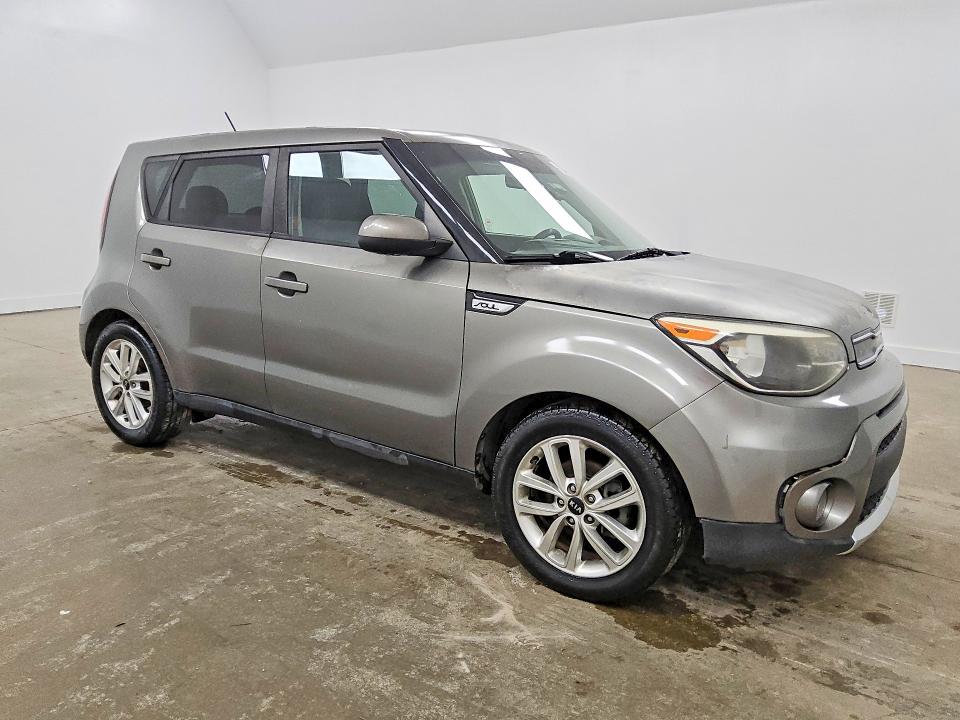 Photo 4 from auction – 2018 KIA SOUL with VIN KNDJP3A56J7518862