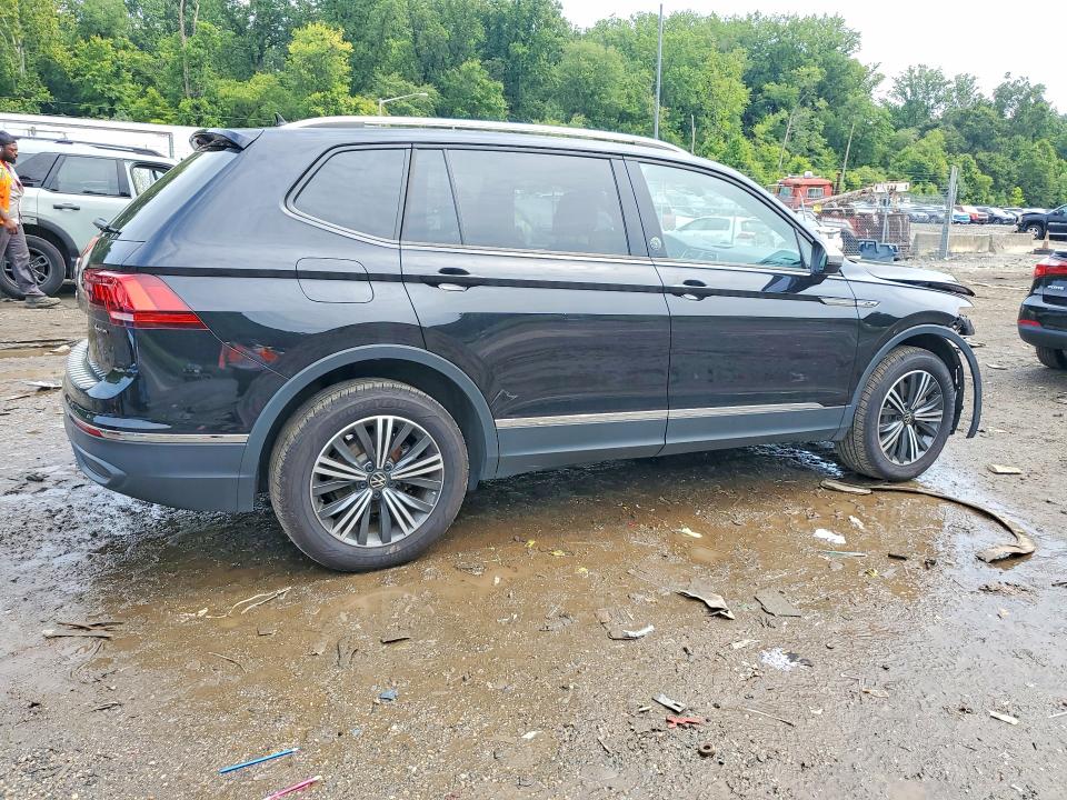 Снимка 3 от търг – 2024 VOLKSWAGEN TIGUAN с VIN 3VVAB7AX0RM226408