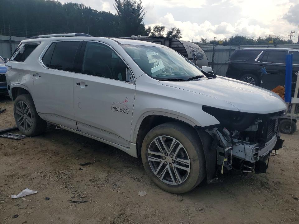 Photo 4 from auction – 2022 CHEVROLET TRAVERSE with VIN 1GNEVNKW2NJ180936