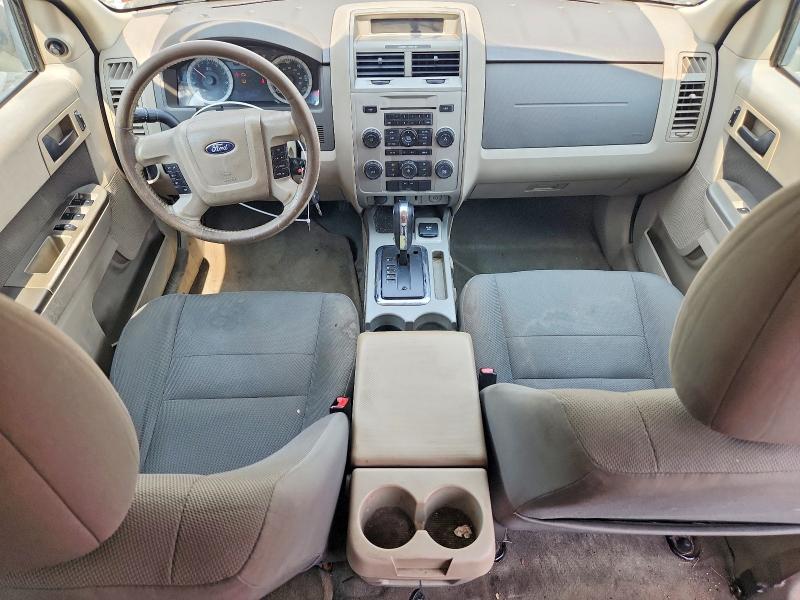Photo 8 from auction – 2009 FORD ESCAPE with VIN 1FMCU493X9KB26093