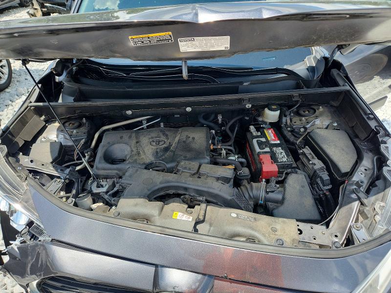 Photo 12 from auction – 2019 TOYOTA RAV4 with VIN JTMW1RFV3KD020592