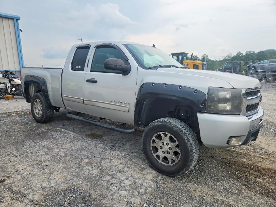 Photo 4 from auction – 2010 CHEVROLET SILVERADO with VIN 1GCSKSE32AZ231609